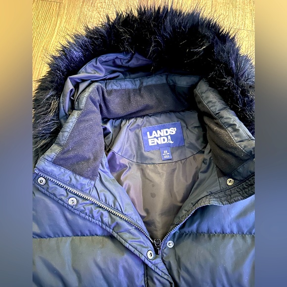 Lands’ End Women’s Down Coat - Picture 5 of 9